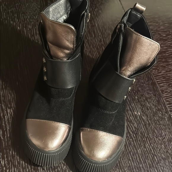 New Suede Bronx Black and Bronze Ankle Boots - Picture 4 of 5